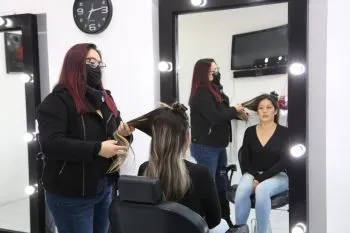 Suma su apoyo 100, el programa de Apertura Rápida de Negocios