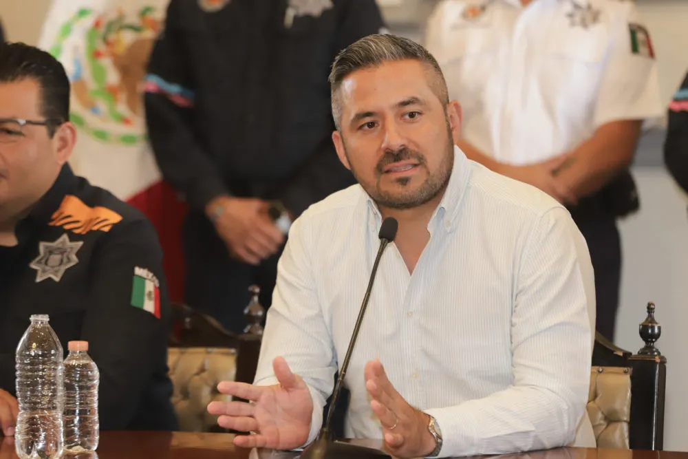 Adán Domínguez