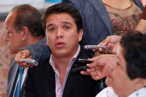 Panal denuncia compra de votos en tres distritos de Puebla