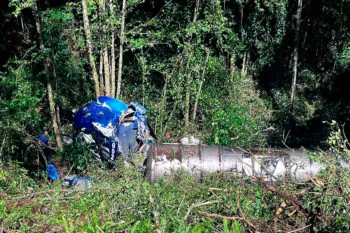 Más de un día, lleva cerrada la autopista México-Tuxpan a la altura de Huauchinango