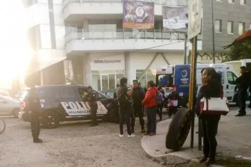 ¡Siguen los asaltos al transporte público! lesionan a un usuario de la Ruta 54-A