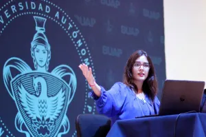 Necesaria la correlación en modelo educacional: Camila Vallejo