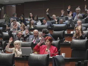 Avalan en comisiones del Senado corrección a Ley 3de3