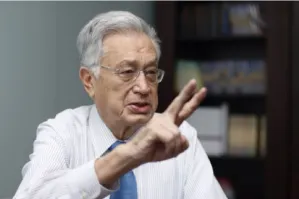 Davidow, Aznar y los Lozano huelen a corrupción: Bartlett