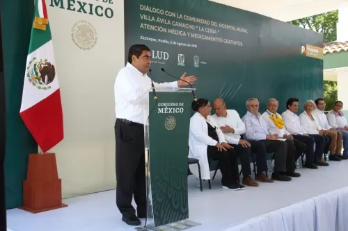 La salud en Puebla no estará sujeta al control político: Barbosa