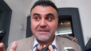 J. Carlos Morales se deslinda de ambulantes y deja a Nava Rosano