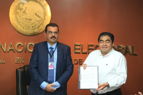 Declaran validez de elección de gobernador de Puebla y entregan constancia de mayoría a Barbosa