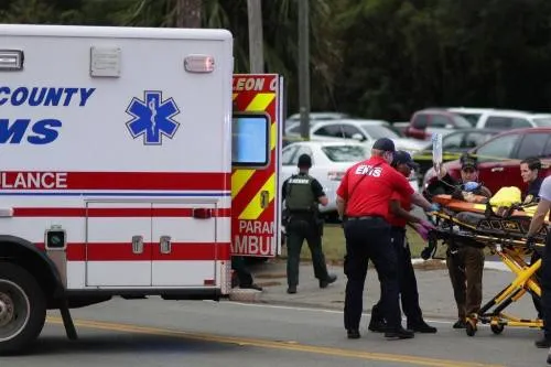 Tiroteo en estudio de yoga deja 2 muertos y 4 muertos en Florida