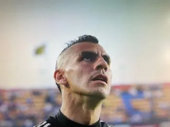 Nahuel Guzmán recrimina a botarga del Toluca previo al partido en el Nemesio Díez