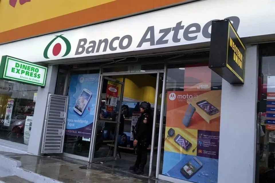 Banco Azteca se ampara para no respetar los días solidarios