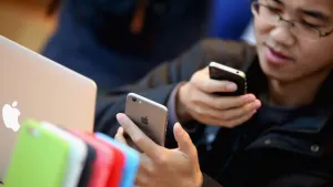 Baterías más duraderas y cámaras mejoradas: así serán los smartphones en 2016