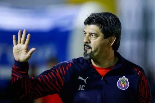 Cardozo está fuera de Chivas