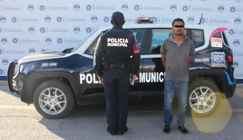 Detienen a hombre por agredir físicamente a una mujer