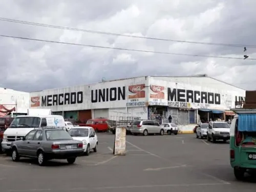 Comisión Interinstitucional continúa labores de regularización en mercados
