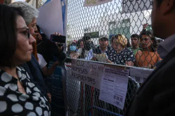 Estudiantes de la BUAP mantienen toma de CU; exigen diálogo con la rectora