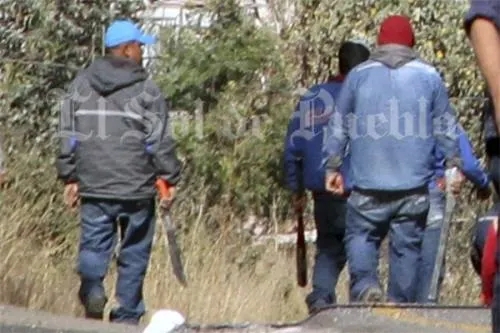 Pelea de gaseros deja seis heridos en Puebla