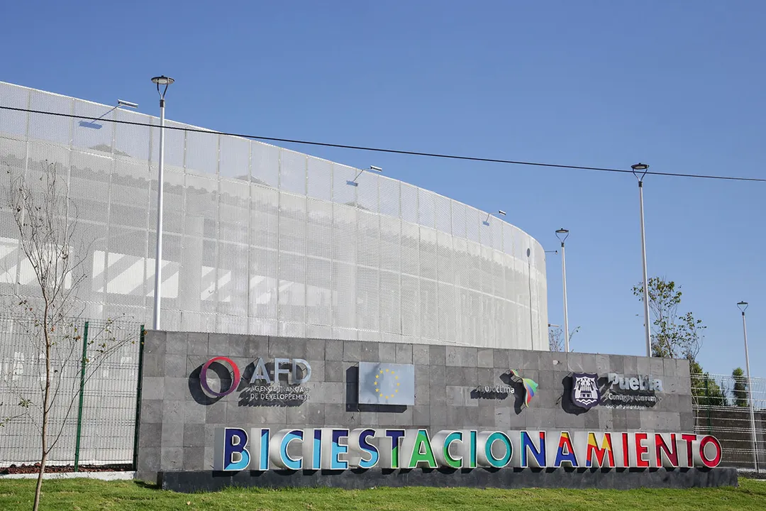 Biciestacionamiento de la Terminal Margaritas de la Red Urbana de Transporte Articulado de Puebla