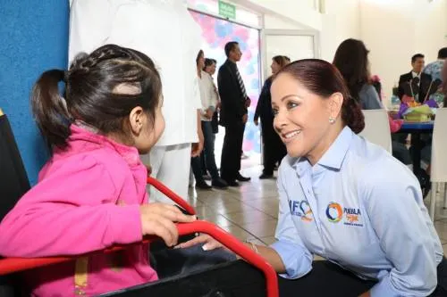 Celebra Dinorah López el Día del Niño en las casas de asistencia del Sedif