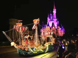 Walt Disney anucia el fin de su famoso desfile de luces