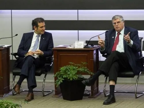 EU no se ha metido en proceso electoral de México: Davidow