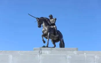 Habrá nueva estatua de Ignacio Zaragoza en Puebla, será colocada en el Arco de Loreto