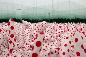 Caos por maratón para ver exposición de Kusama en el Tamayo