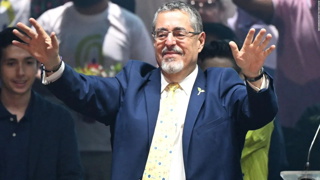 Arévalo gana elecciones presidenciales de Guatemala