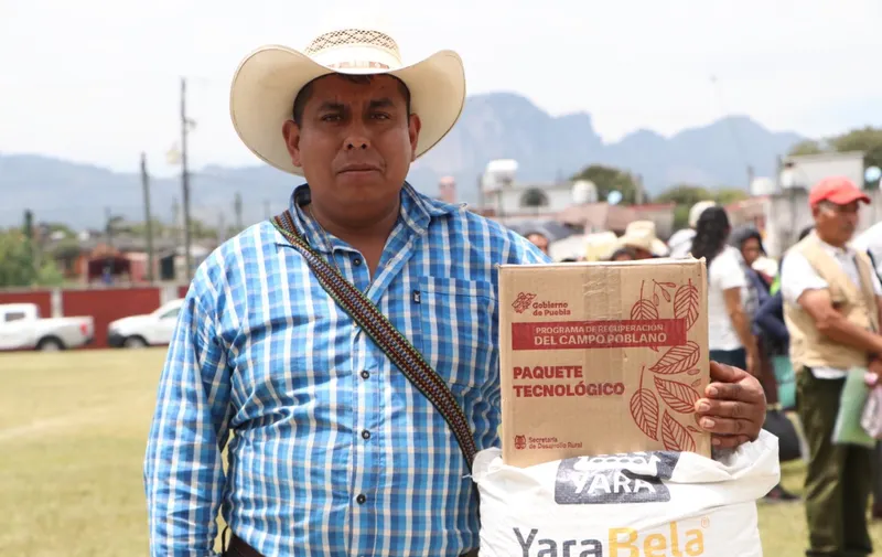 Gobierno del Estado beneficia a productores de Sierra Nororiental