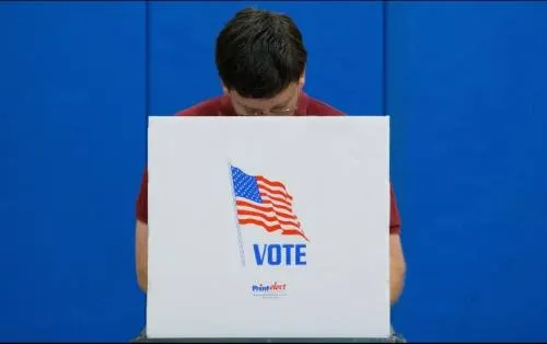 EU inicia elecciones que serán un referendo de la presidencia de Trump
