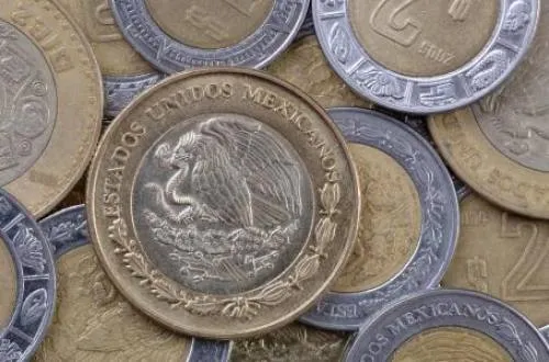 El peso inicia agosto con un “tímido” avance