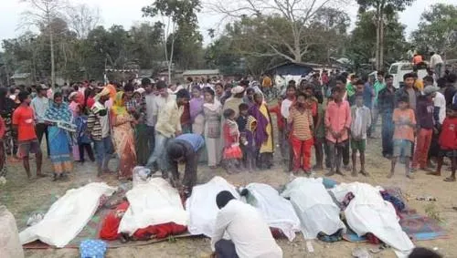 Mueren 50 personas por consumir alcohol adulterado en la India