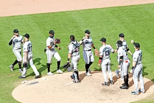 Marlins de Miami reporta 13 casos de Covid-19 entre sus peloteros