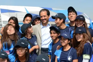 Alfonso Esparza da bienvenida a generación de ingreso BUAP 2014