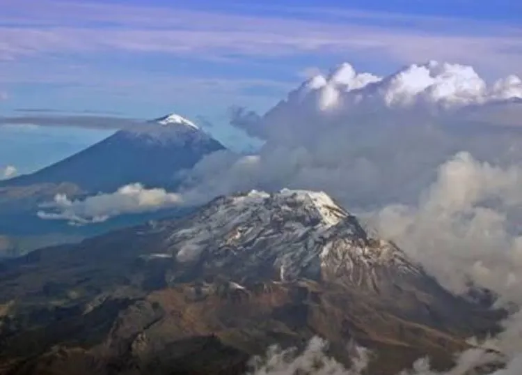 Buscan a alpinistas extraviados en el Iztaccíhuatl