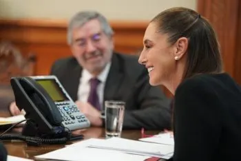 Diálogo cordial: Sheinbaum confirma llamada con Trump, avances en comercio y saludo a Melania