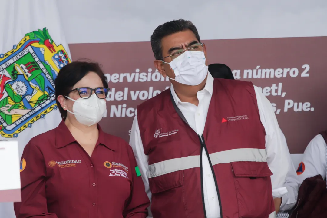Sergio Salomón Céspedes Peregrina y Laura Velázquez Alzúa