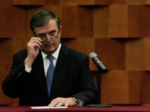 FGR decidirá si hay elementos para detener a Salvador Cienfuegos: Ebrard