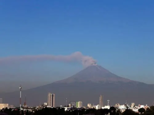 Mantiene Popocatépetl baja actividad
