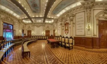 Sheinbaum pone a Puebla como ejemplo: propone reducir regidores en cabildos “sobredimensionados”