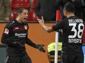Termina la sequía: “Chicharito” anota ante el “Gladbach”