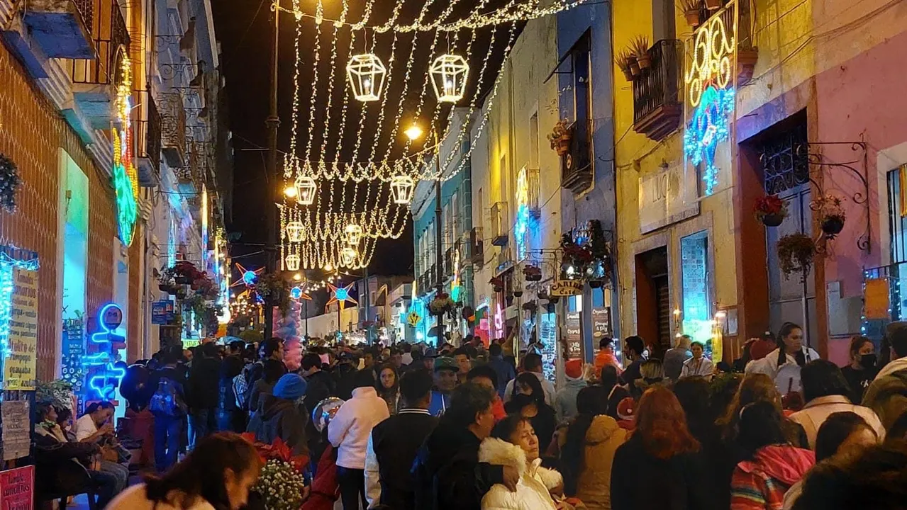 Más de un millón de visitantes arribaron al municipio de Atlixco para recorrer Villa Iluminada 2022