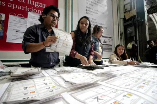 Municipios gobernados por Morena provocaron baja votación para Barbosa