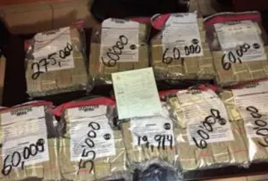 Incautan en Jalisco unos 164 mil dólares falsos