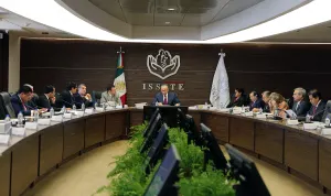 Enriquece debate legislativo reforma a Pensionissste