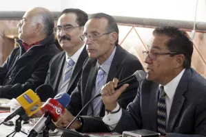 Verificentros no son suficientes, recriminan empresarios