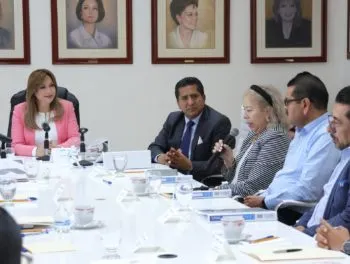 Garantiza Ceci Arellano legalidad y transparencia en procesos de adopción