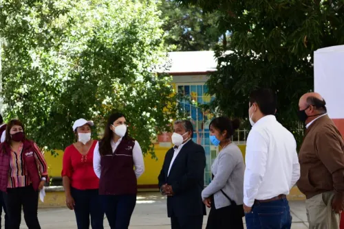 Entrega Ayuntamiento obras de infraestructura educativa e hidrosanitaria al sur del municipio