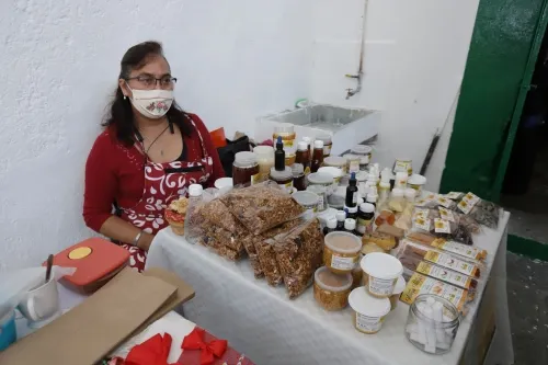 Claudia Rivera pide apoyar al comercio local en esta etapa de contingencia por Covid-19