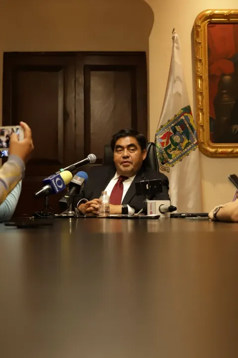 Gobierno de Puebla presentará denuncias por actos de corrupción contra exfuncionarios: Barbosa