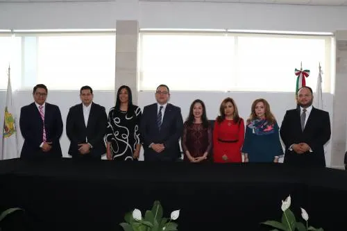Rinden protesta nuevos consejeros del IEE